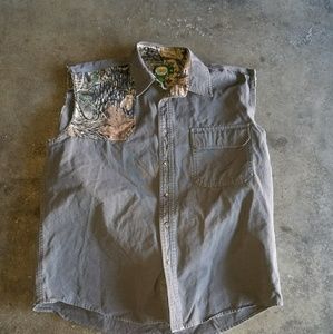 Cabelas cut off shirt